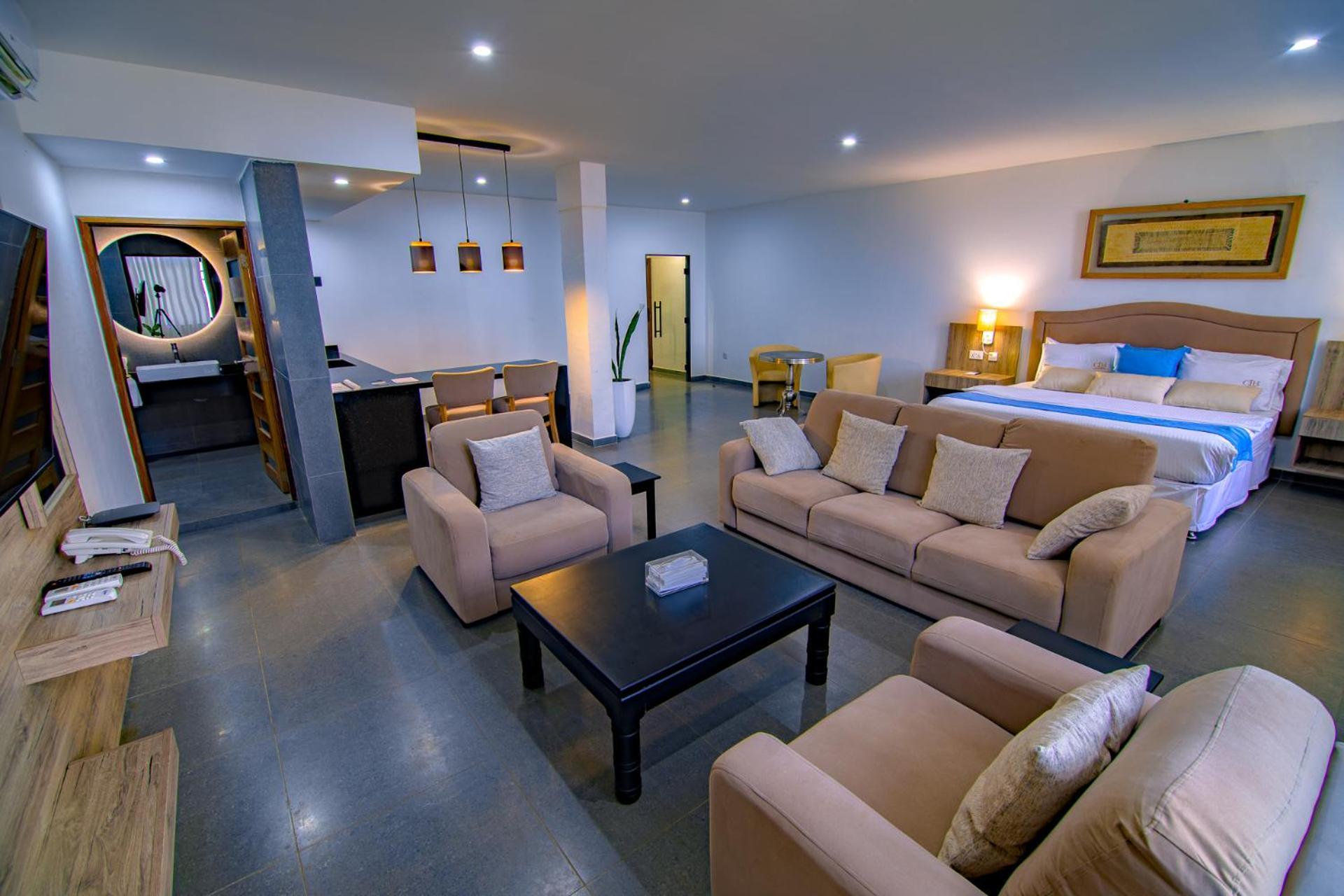 The Country Lodge Hotel Freetown Eksteriør billede